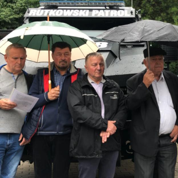 [VIDEO] Nowe informacje w sprawie budowy wiatraków w Nowych Skalmierzycach - briefing Biura Rutkowski 23 sierpnia 2021 r. o godz. 14:00