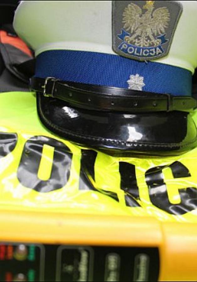 Policjanci z radomskiej drogówki zatrzymali samochód z licznikiem cofniętym o 150 tys. km